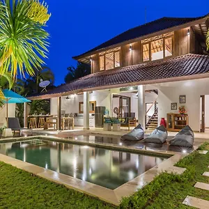 Bunga 1 Seminyak (Bali)
