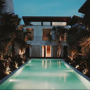 Apartment T Lofts Seminyak (Bali)