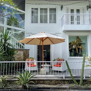House - 150m Berawa * Canggu (Bali)