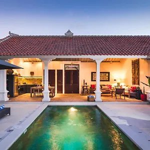 Villa Rua - Stylish Luxury, Tranquil Location In Legian, Walk To *