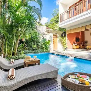 Prada Living Private - 2&3br Villa Seminyak (Bali)