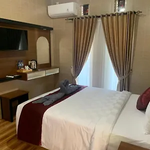 Tirtasuci House Inn *