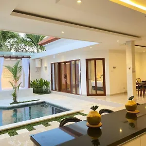 Akmali Umalas 2br With Private Pool & Jacuzzi Villa Canggu (Bali)