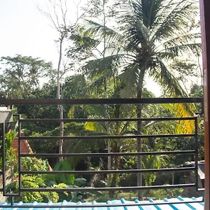 Ratna 4