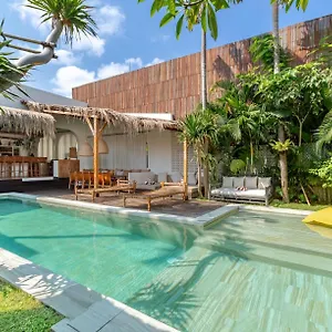 Micasa - Tropical Oasis 4br With Private Pool, Perfect For Big Groups, 12 Minutes To The Villa Kerobokan (Bali)