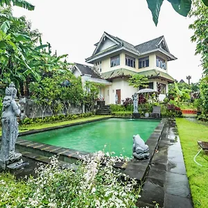 Hotel Oyo 90640 Agung Kartini 2*