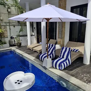 Langikula Bali Villa *
