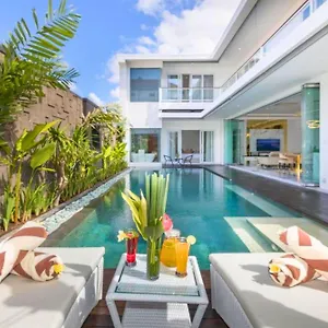 Villa Nayana 4 Bedroom Private Pool Zn222