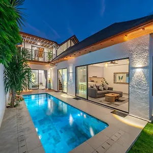Sixteen Bali- Balangan Villa Uluwatu (Bali)