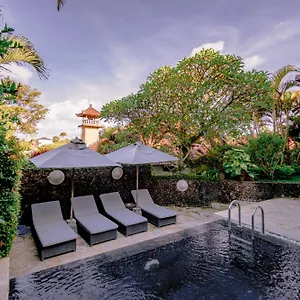 Villa Karvaka -classic Elegance 3br In Berawa, *