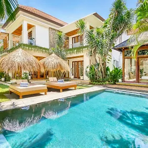Chicago Brand New 7 Bdr Private Pool Villa