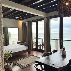 Bale Bingin Beachfront