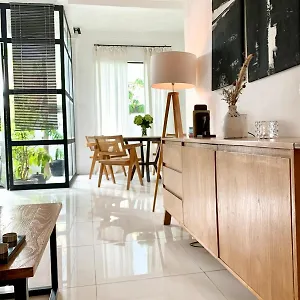 Villa Aesthetic With An Office