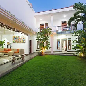 Guest house Bening House Batubelig 3*