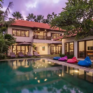 Amore Villas