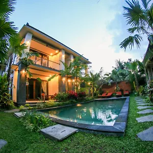 Cahyatika Guest house 3*