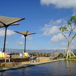 Borough Capsule Bali Hostel Legian (Bali)