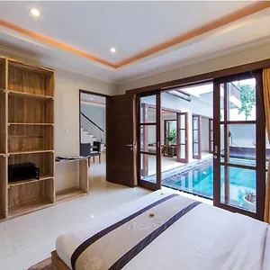 White Lotus Villa *