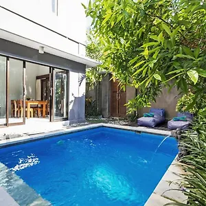 D' Carik Legian * BALI