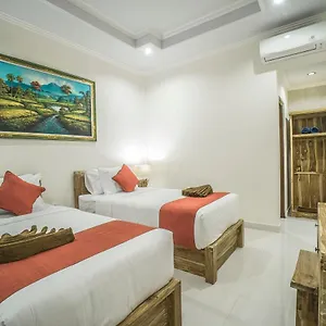 Homestay Adenia House