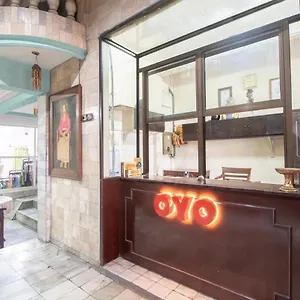 Oyo 2580 Puri Royan Hotel 2*