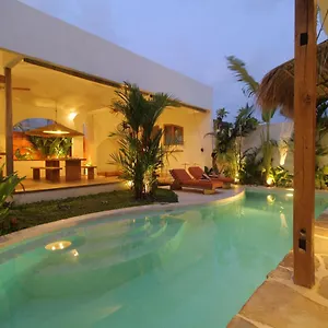 Paradisua By Optimum Bali Villa