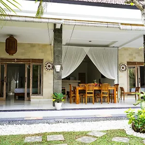 Polly Villa Seminyak (Bali)