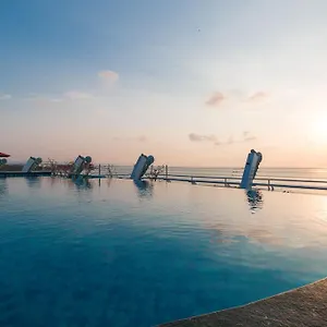 Kutabex Beachfront Hotel Hotel