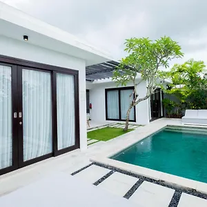 Prasana By Arjani * Uluwatu (Bali)