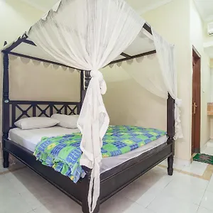 Guest house Lori Beach 2*