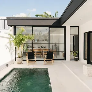 Villa Enda Tiga 3 Bedroom Private Canggu (Bali)