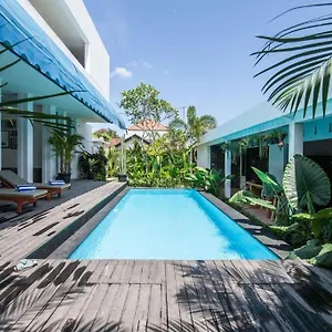 Villa Deluxe Tropical 6 Bedroom Near Canggu (Bali)