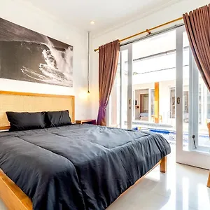 Lumturi House - Centrally Located Seminyak (Bali)