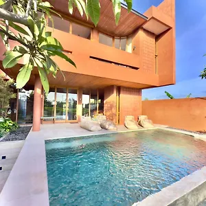 The Hum Bali