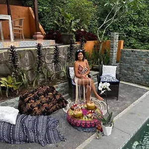 Villa *new* Jungle Joglo With Waterfall View