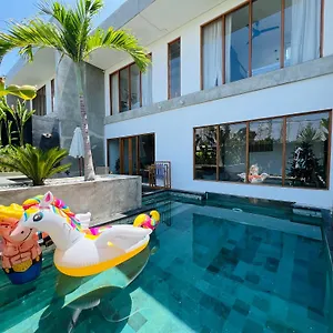 Octo 4 - Rice Field View And Private Pool Canggu (Bali)