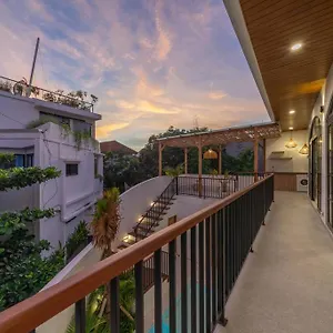 Wilhelmina - Stylish 3-bedroom In Umalas With Rooftop *