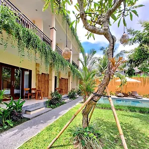 Konukevi Tiny's House Ubud