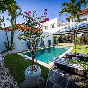 Villa Rae - - Legian Luxury 3 Bedroom 3 Bathroom - Great Location Seminyak (Bali)