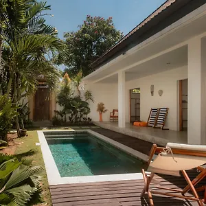 Charming 3 Bedrooms In The Heart Of Canggu, Echo Villa Canggu (Bali)