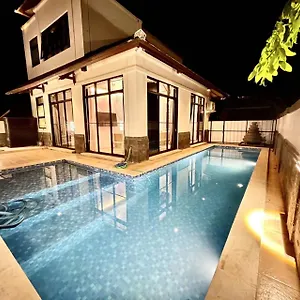 Royal Tulip K33 Villa Jimbaran (Bali)