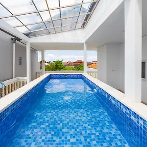 Villa Exquisite Venire I Canggu I Rooftop Pool I Aircon I Netflix I Kitchen I Parking