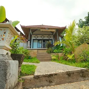 Warung Ary & Bed & Breakfast *