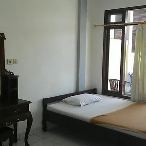 Raditia Homestay *