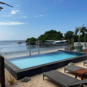 Villa Koral 3 Bedrooms Beachfront Lembongan *