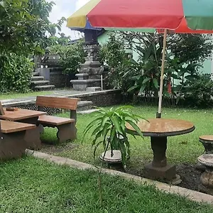 Hotel Oyo 90714 Umah Pande Near Tanah Lot Tabanan (Bali)