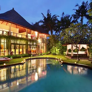In Umalas, 4bdr Pool & Villa Canggu (Bali)