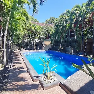 Cornerstone Dive Center *