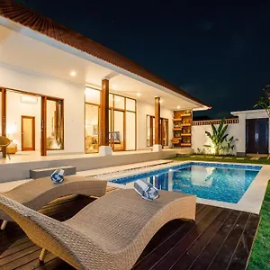 Umanala - 5 Min To Beach, Sleek With Spacious Pool Area * Kerobokan (Bali)