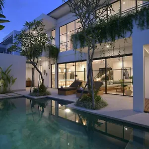 Under The Sun - Villa *